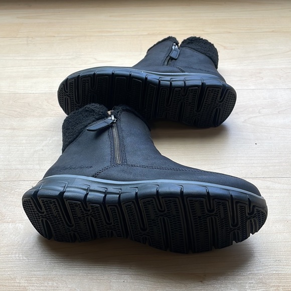 Skechers - Womens Synergy - Collab Boots, size 8 US womens, color black. - Picture 4 of 6